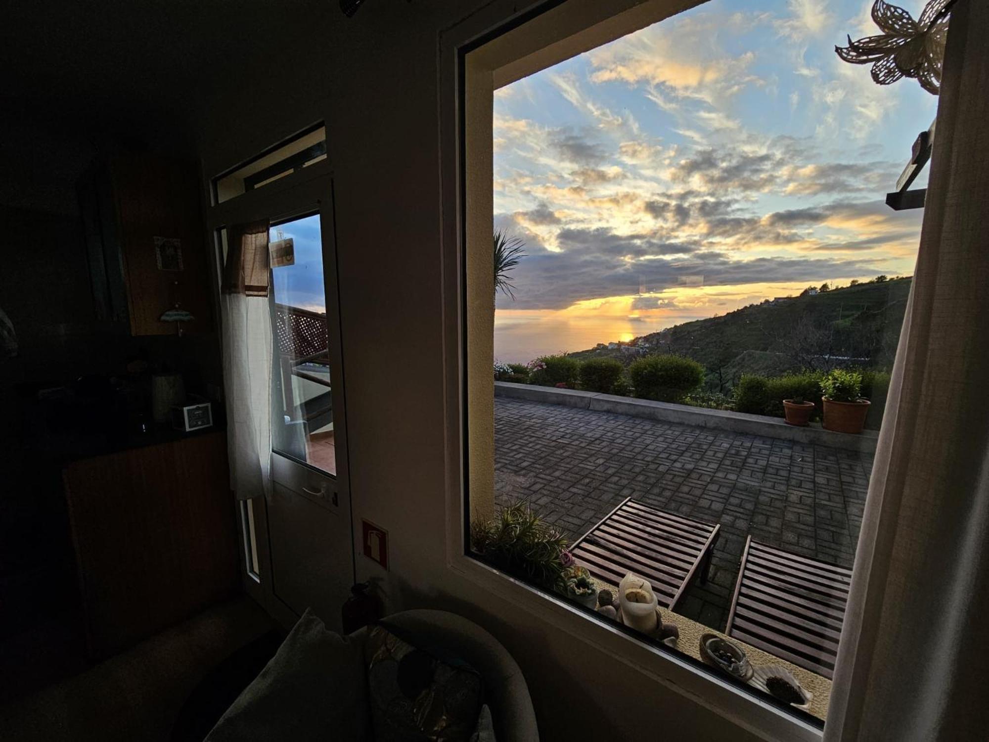 Sunset Refuge Lägenhet Fajã da Ovelha Exteriör bild